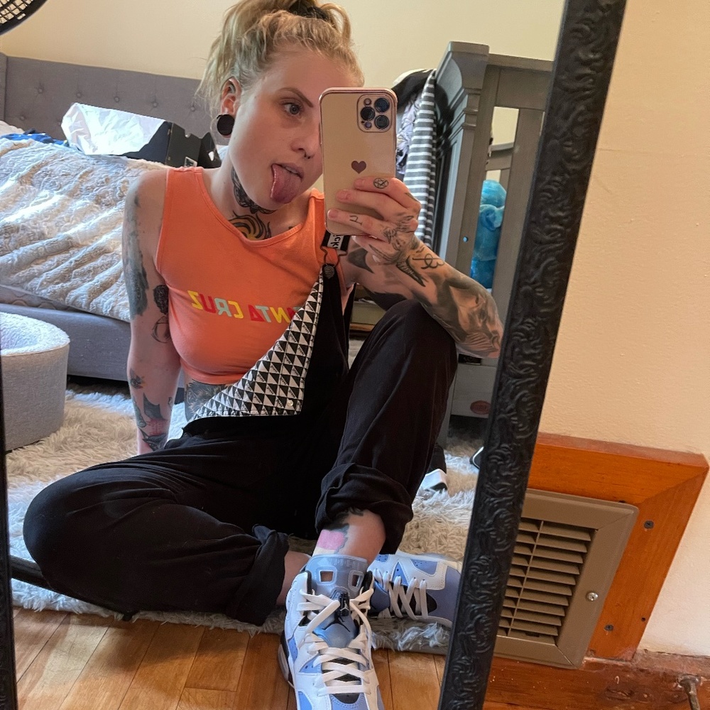 Meet your Posher, Bekka